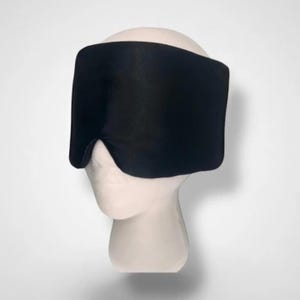 Mulberry Silk Sleep Mask: 22 Momme Luxury, Adjustable Strap Eye Mask Black