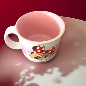 Walt Disney World Minnie Mouse Peek-a-Boo Red Pink White Ceramic Coffee Mug Cup 1987 Collectible Rare Vintage Disney Parks Disney Rarity image 4