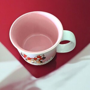 Walt Disney World Minnie Mouse Peek-a-Boo Red Pink White Ceramic Coffee Mug Cup 1987 Collectible Rare Vintage Disney Parks Disney Rarity image 3