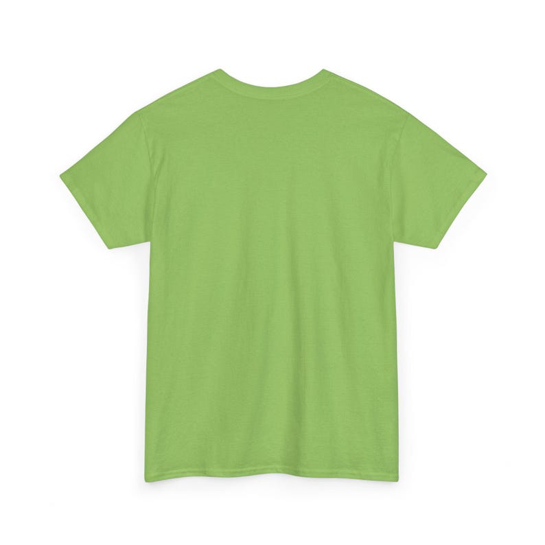 Bebe bem com os outros Duende bêbado rastejando para fora da cerveja Guinness Pint Dia de São Patrício Irlanda irlandesa Trevos engraçados Camiseta para beber imagem 4