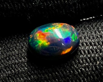 Cabochon d'opale noire naturelle de qualité AAAAA + opale noire de feu Welo + opale de forme ovale faite main + pierre de naissance d'octobre, taille 8 x 10 mm.