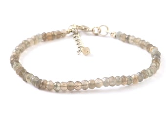 Grått månstensarmband - Månstenssmycken - Sterlingsilver - Stretcharmband - Stapelarmband - Handgjort armband - Silverarmband