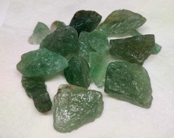 Natural Green strawberry quartz rough crystal for Making Jewelry 400 Carat