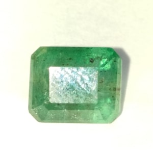 Smaragd, natürlicher Smaragd, Smaragd in Kissenform, facettierter Smaragd, loser Smaragd-Edelstein für die Schmuckherstellung 10 × 8 × 6 MM 3,75 Karat