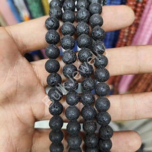 Lavastein Perlen Halskette 8 mm Runde natürliche vulkanische Rock Schmuck, schwarze Lava Perlen Halskette, handgemachtes Geschenk für sie