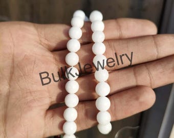 COOLSTEELANDBEYOND Collana Lunga Boho In Perle E Corallo Sintetico – Gioiello Statement Rosso E Bianco