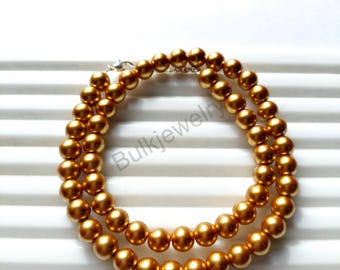 Élégant collier de perles en coquillage doré | Bijoux en perles faits main | Ras de cou classique en perles dorées | Cadeau minimaliste pour elle | Bijoux de Noël