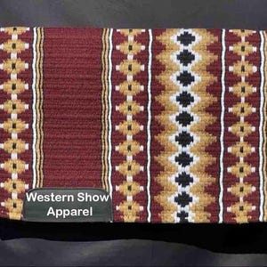 Podkładka westernowa do jazdy konnej wykonana z wełny nowozelandzkiej i wełny Vardhaman