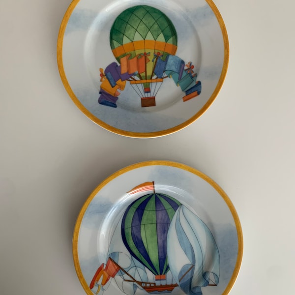 Pair of porcelain ceramic hot air balloon plates for Williams Sonoma by artist Montgolfiere