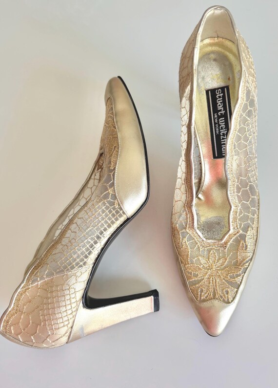Vintage Stuart Weitzman Metallic Gold Lace Heels - Size 7  display picture 1