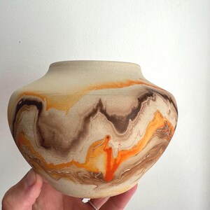 vintage ceramic vase with organic marbled swirl design by Nemadji pottery USA. so unique and beautiful bronze, burnt orange coloring.