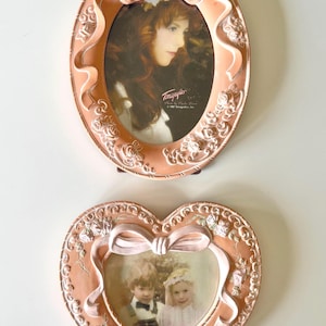 vintage 80’s terracotta peach ceramic picture frame with roses, pink ribbons & bows. Nancy Meyers meets Coquette shabby chic vibes!