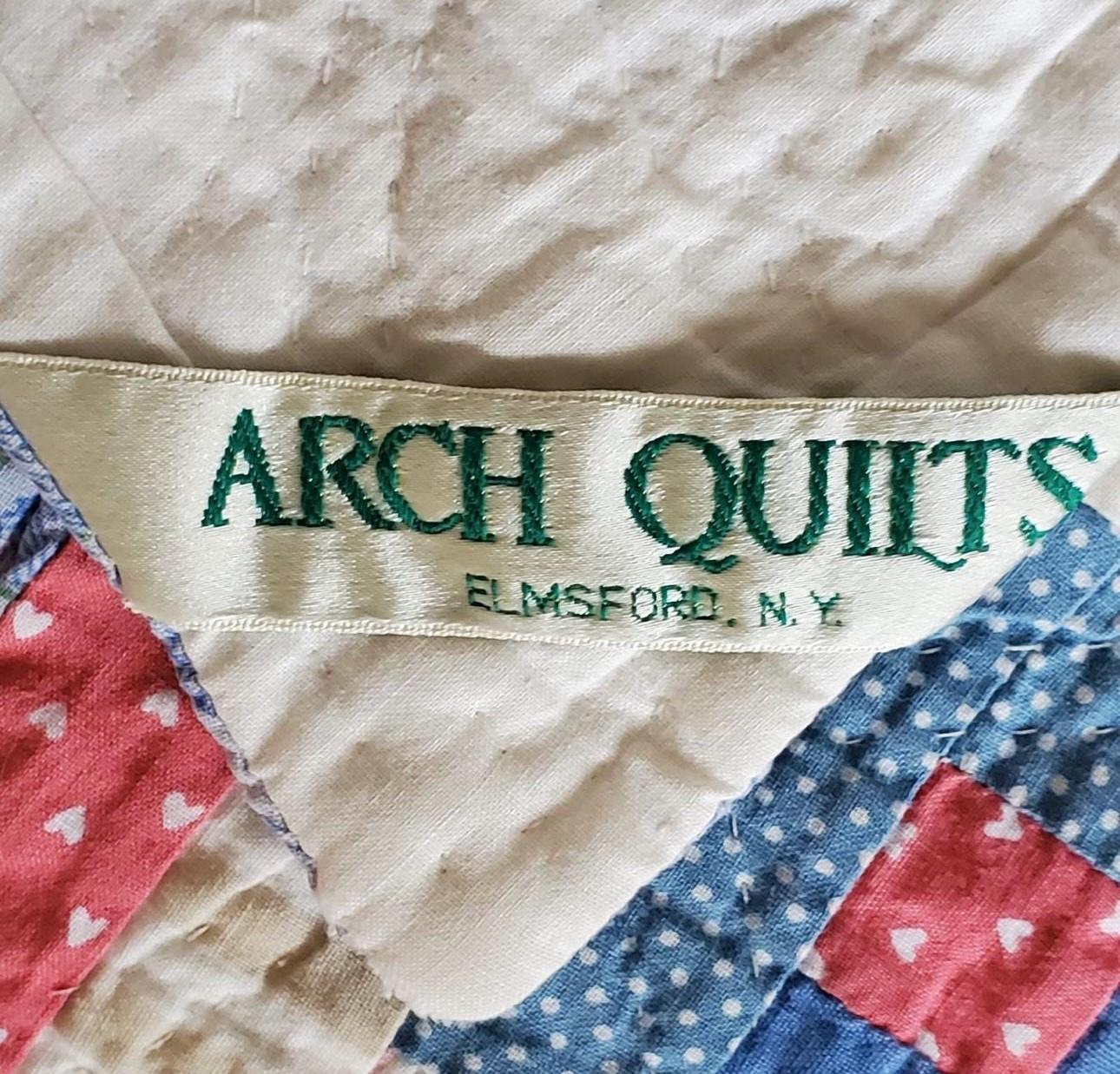 ヴィンテージフローラルカントリーキルト、ピンク＆ブルーシャンブレー