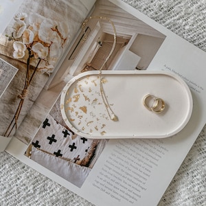 Oval tray jewelry tray home decoration jesmonite decor Scandi Minimalist Aesthetic birthday gift idea birthday gift image 1
