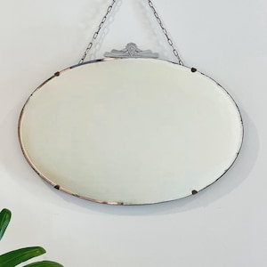 The Roaring 20’s - Art Deco mirror with decorative metal topper