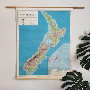 Pull down canvas chart of New Zealand - vintage linen map