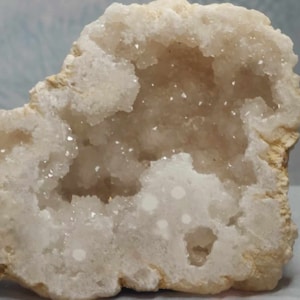 White Agate Heart-shaped , Big Druzy Cave , Sugar Druzy , Geode