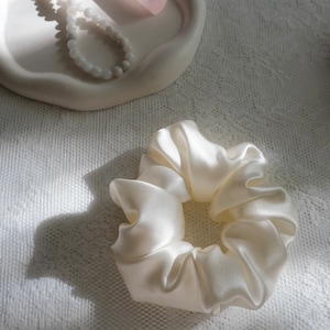 100% pure mulberry silk hair scrunchie, silk hair tie, hair care, silk gift, handmade, color: milky way