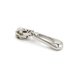 Silver #5 Teardrop Pull