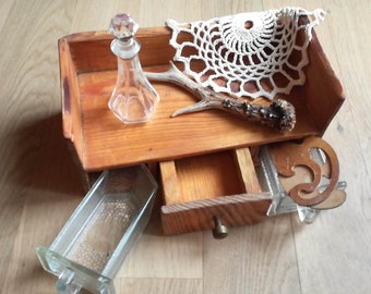 Vintage Small Wooden Stationery Desk Organiser Spice Rack Kitchen Helper Keepsake Curio Cabinet Drawers Chest Dresser Table Makeup Shelving