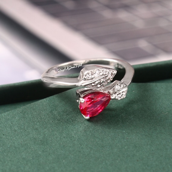 ヴィンテージ ペアカット ラボ ルビー リング：スターリングシルバー 7