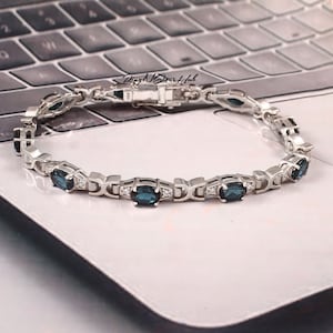 Alexandrite Bracelet-Color Changing Gemstone-Sterling Silver Bracelet-Colors Changing Bracelet-June Birthstone Bracelet