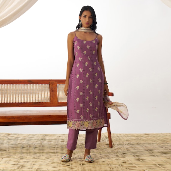 Lavender Organza Salwar Kameez: Boho Indian Wedding Outfit