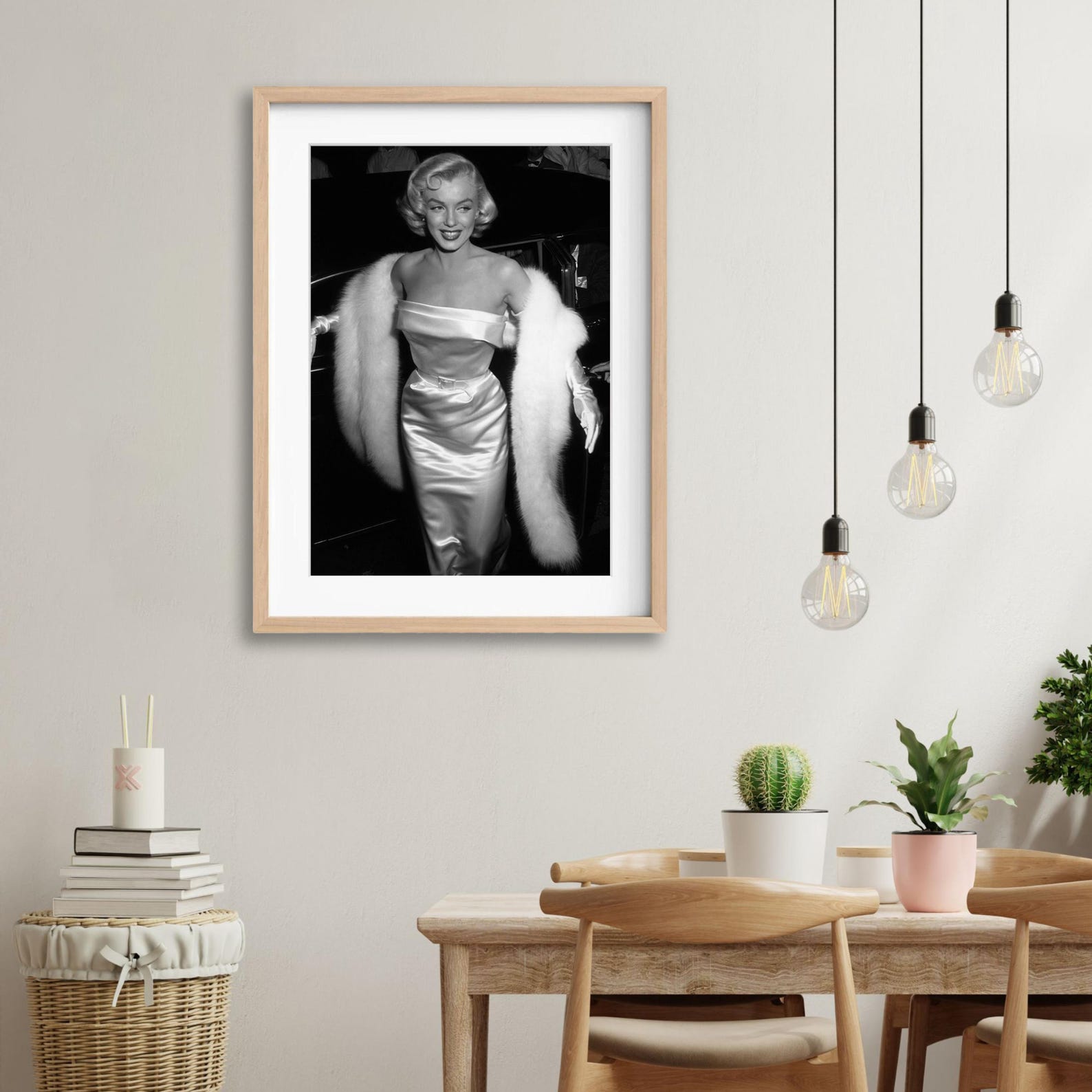 Marilyn Monroe Black and White Photo Art Print: Glamorous Hollywood ...