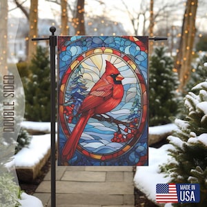 Bandeira de jardim de inverno com vitral vermelho Cardinal, bandeira de varanda de inverno com Cardinal, bandeira de quintal de férias, bandeira de boas-vindas de inverno, bandeira de Feliz Natal