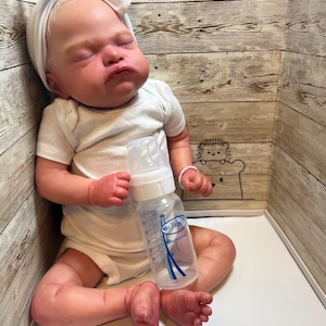 Reborn Baby Bottle: 4 oz Dr Browns