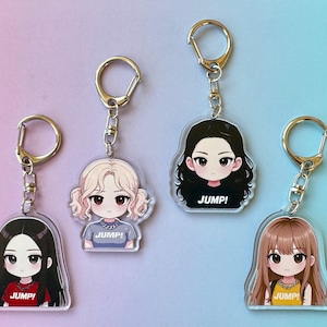 K-pop girls matching keychains