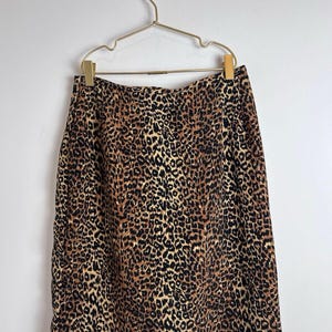 VINTAGE Savion Womens Size 8 Dark Floral Skirt Made In USA