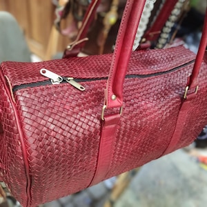 Reisetasche Luxuriöse leichte ROT - Narbenleder Sporttasche - Marokkanische Elegante Weekender Overnight Duffel - Unisex Geschenk für Sie und Ihn