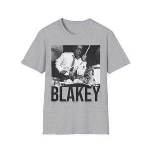 Camiseta de Art Blakey / Camiseta vintage de baterista de jazz, camiseta con foto en blanco y negro, camiseta gráfica de música hard bop, regalo retro de jazz para músicos. imagen 3