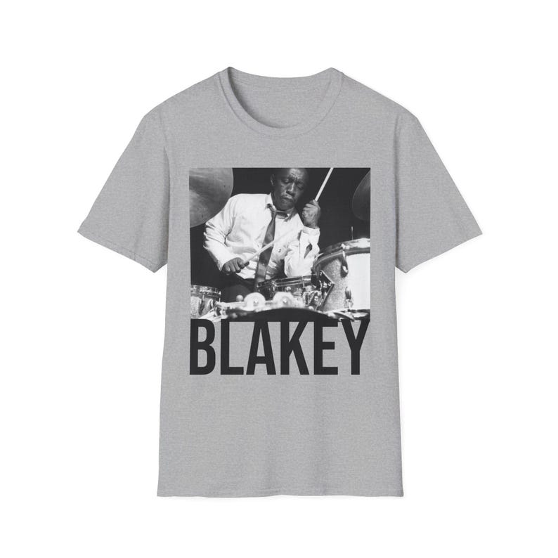 Camiseta de Art Blakey / Camiseta vintage de baterista de jazz, camiseta con foto en blanco y negro, camiseta gráfica de música hard bop, regalo retro de jazz para músicos. imagen 3