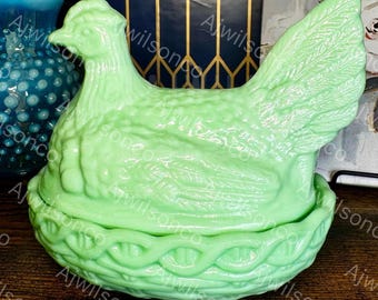 RARE Vintage L.E. Smith Jade Green Slag Glass Hen with Chicks On a Nest Candy Nut Dish
