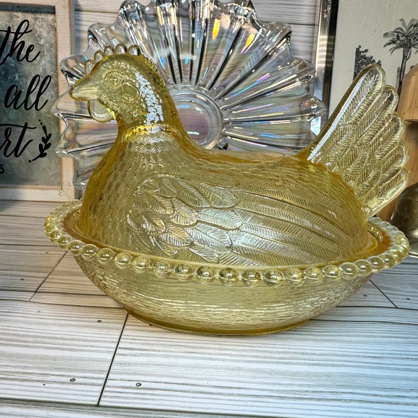 MCM Rare Vintage Indiana Glass Company Topaz Yellow Glass Hen On Nest Candy Nut Dish