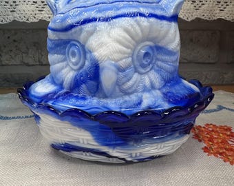 Vintage Fenton for L.G. Wright Aqua Blue Glass Lamb on Nest Candy