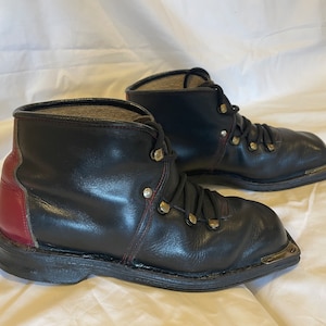 スキー靴　イタリア製　アンティーク　ヴィンテージ Antique ski boots - Etsy 日本