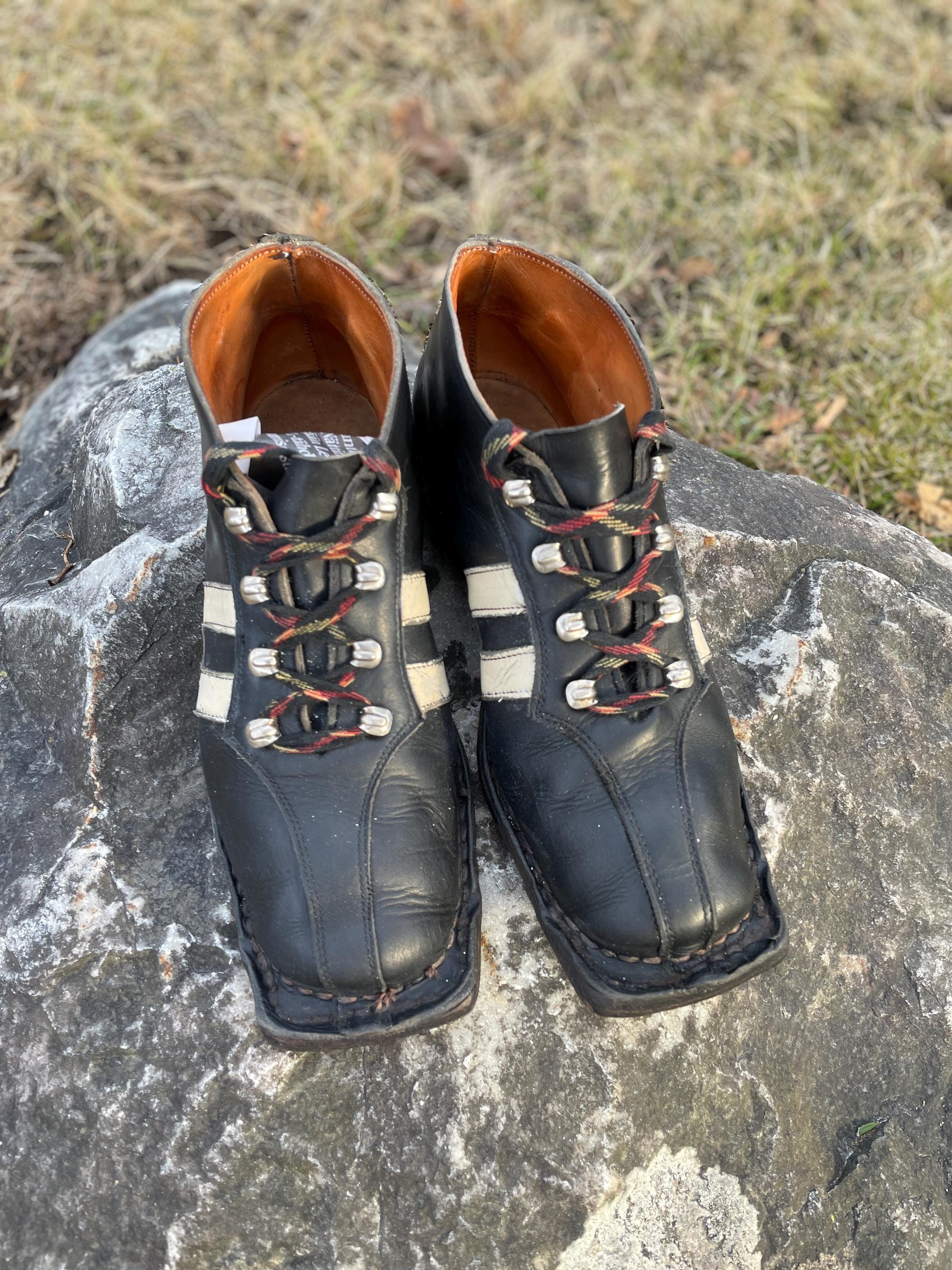 Norrona Vintage 75mm Leather Telemark Ski Boots US 9 Rottefella Bindings Norway Norrona Vintage Nordic Norm Cross Country Ski Boots Size  main image 2