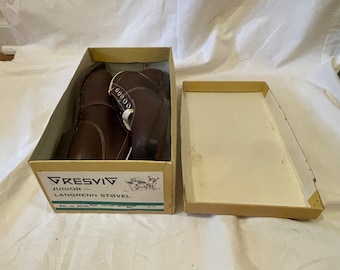 Size 38 (US Women's 7.5) Gresvig of Oslo 1960s ALL LEATHER Cross-Country Ski Boots - New Old Stock - New New New