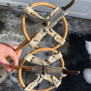 ノルウェー製 125 cm ビンテージ 竹製クロスカントリー スキー ポール - レザー バスケット - すごい!!!