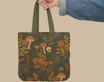 Bolso de mano con calaveras, flores y setas. Bolso de estilo cottagecore. Bolso de mano gótico.
