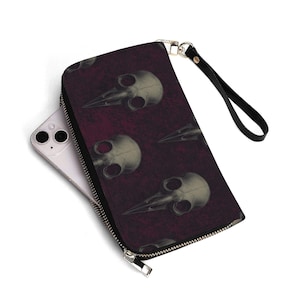 Cartera con calaveras de cuervo, cartera gótica espeluznante con correa de muñeca extraíble, cartera de estética macabra y oscura.