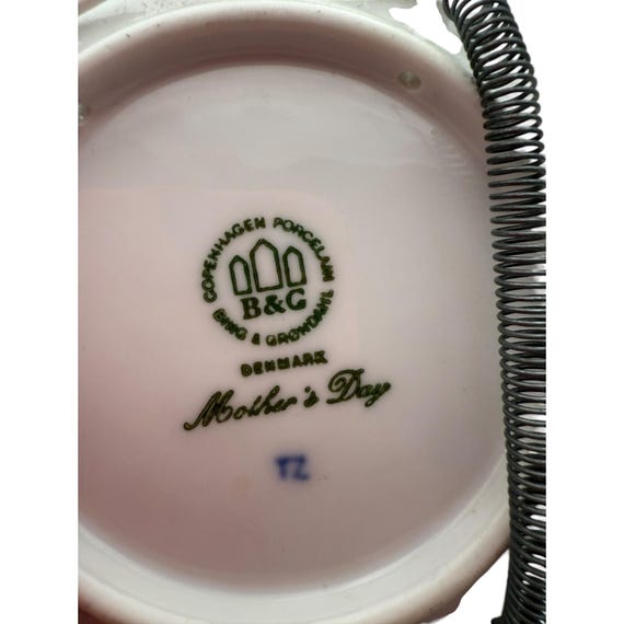 Bing & Grøndahl Mothers Day 1995 Collectible Plate With Hedgehog