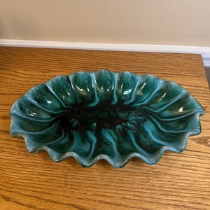 Vintage Blue Mountain Pottery Oval Platter/Centerpiece Bowl- Ruffled Rim