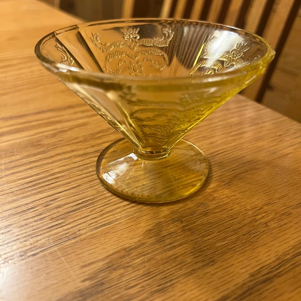 Vintage Federal Glass / Madrid Sherbet Dish in Yellow (1)