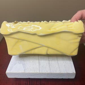 Vintage McCoy Yellow Rectangular Planter/ Planting Dish-1940s 6 1/4” L