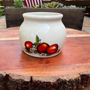 Vintage Hall China Individual Bean Pot #461- Apple Motif