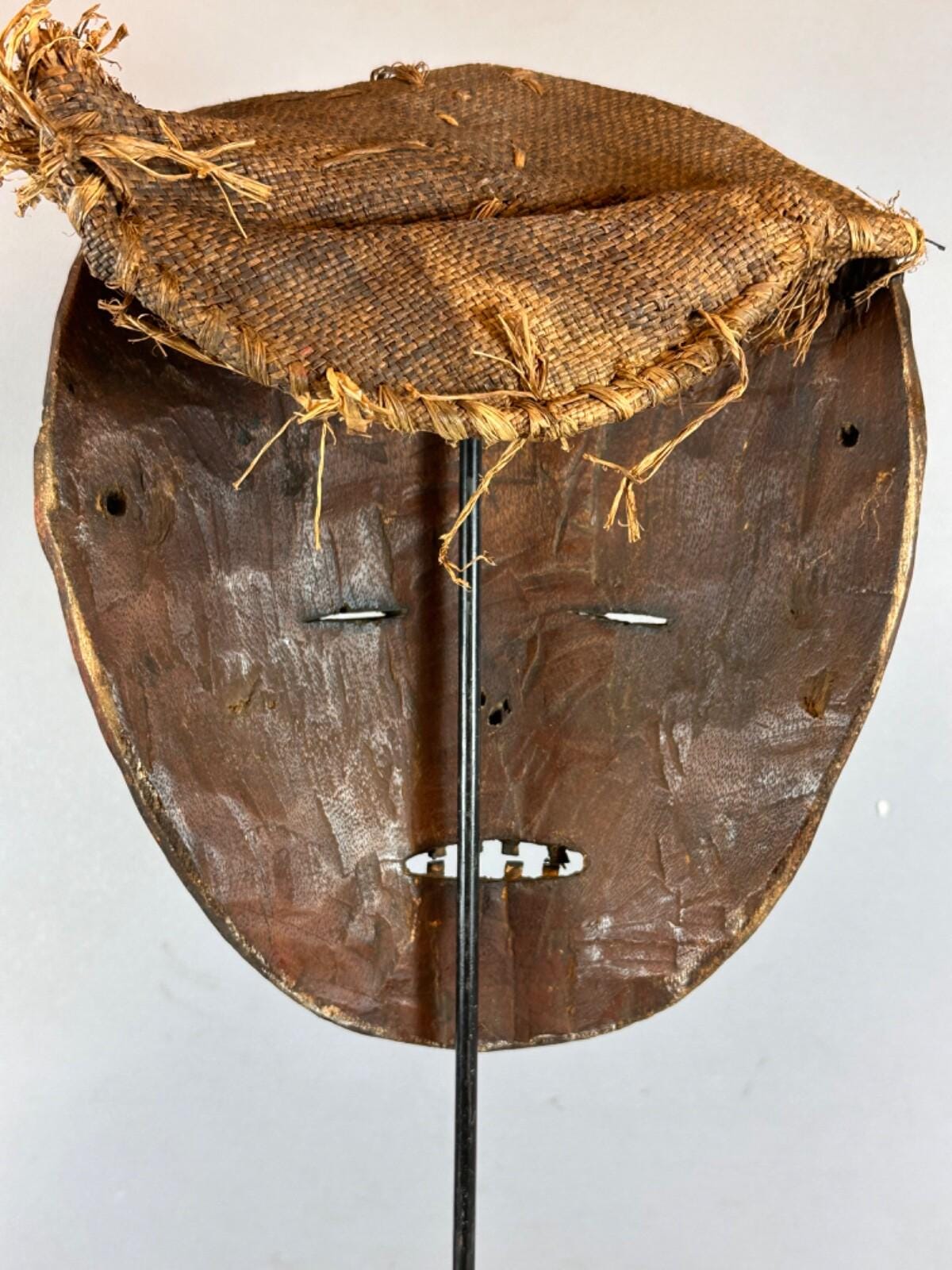 250411 - チョクウェ族 - アンゴラの珍しい古いアフリカの伝統的な